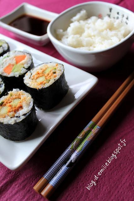 Makis à la chair de crabe et d'oursin