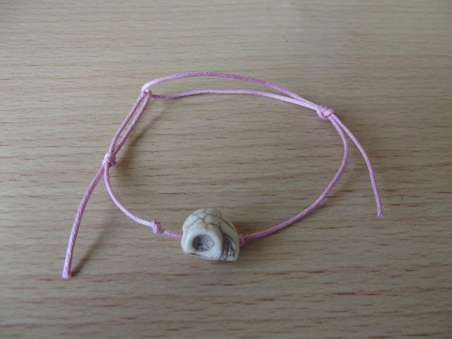 DIY : Skulled bracelet