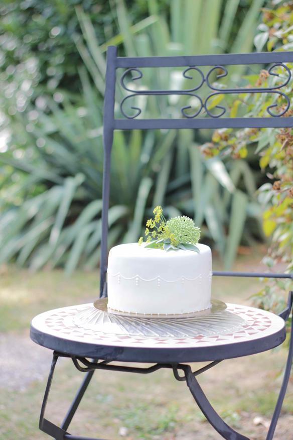 {joli gâteau} all in white