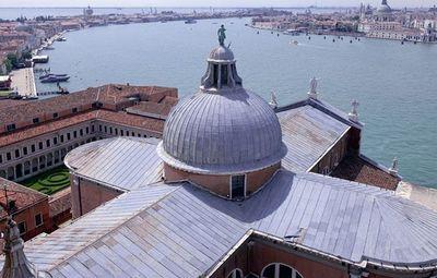 Leçon d'archi-lecture : la Nuova Manica Lunga