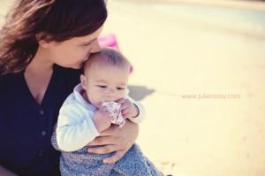 Calixte et Aliette : séance photos d’enfants sur la plage, Bretagne
