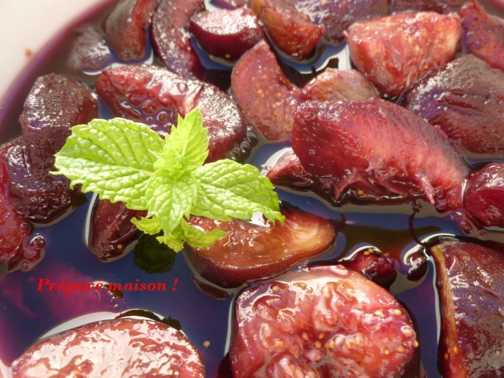 Soupe de pêches de vigne et de figues fraîches