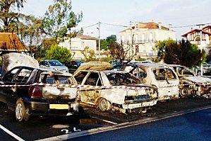 voiture-brulee-Gujans-Mestras.jpg