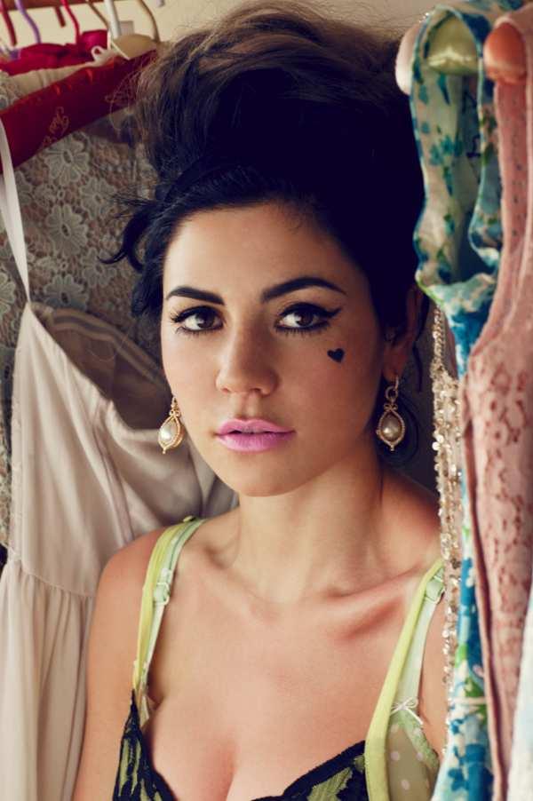 Marina-The-Diamonds-For-FOAM-Magazine-2.png