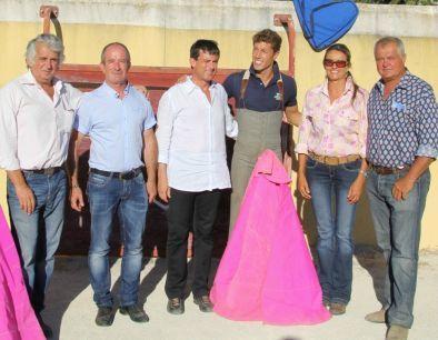 809379_tienta1-1000_460x306p