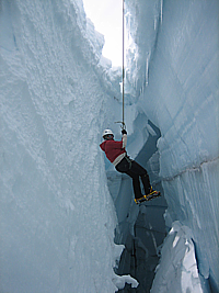 200px_rescue_in_crevasse_2.png
