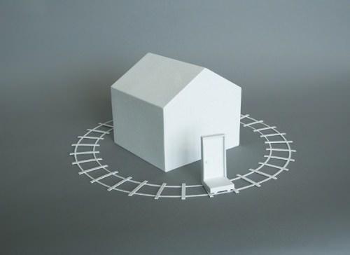 Métaphores et Maisons par Michael Jantzen