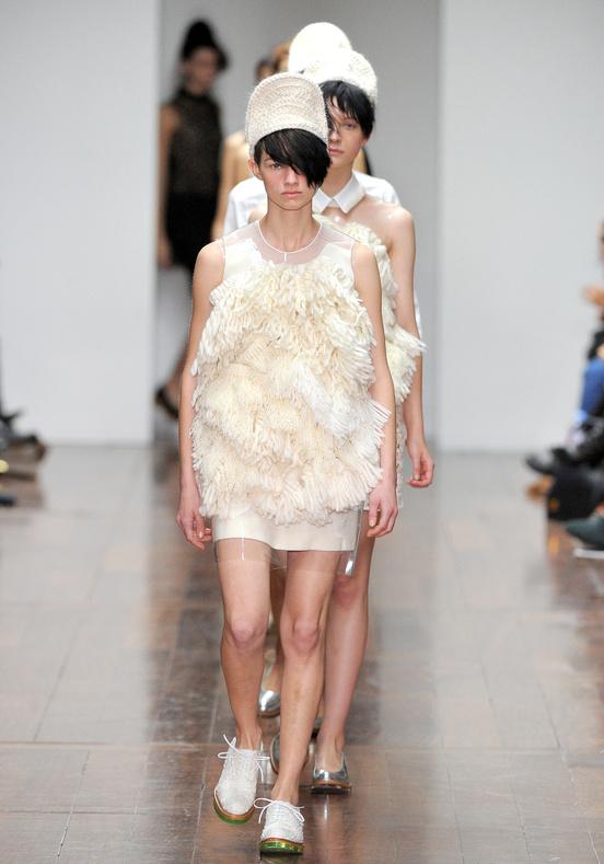 fashion week f/w 12/13. Simone Rocha