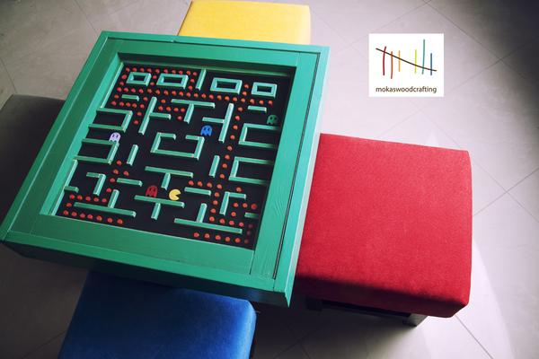 Une table Pac-Man pour les retro gamers