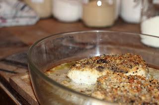 Dos de colin et sa croûte de cerfeuil au sésame