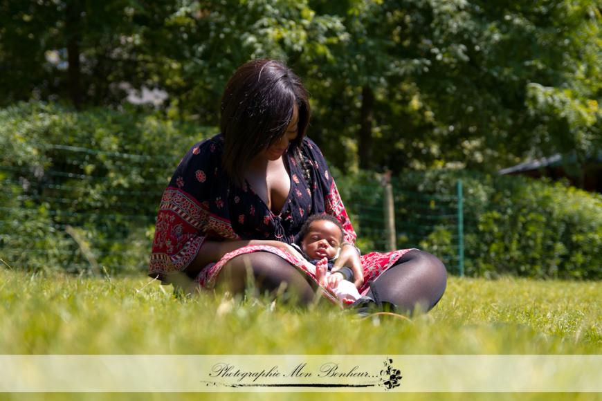 Photographe de maternité à Paris 75- Bébé et portrait de famille – Ysmaël 1 mois