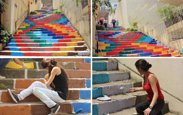 De la couleur sur les marches de Beyrouth par Dihzahyners - Street Art