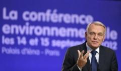 ayrault conf envi.jpg