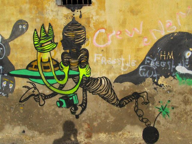 GRAFFITI & STREET ART IN MOROCCO !