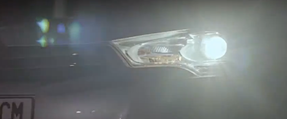 Citroën C4 : un monstre surgit de la nuit