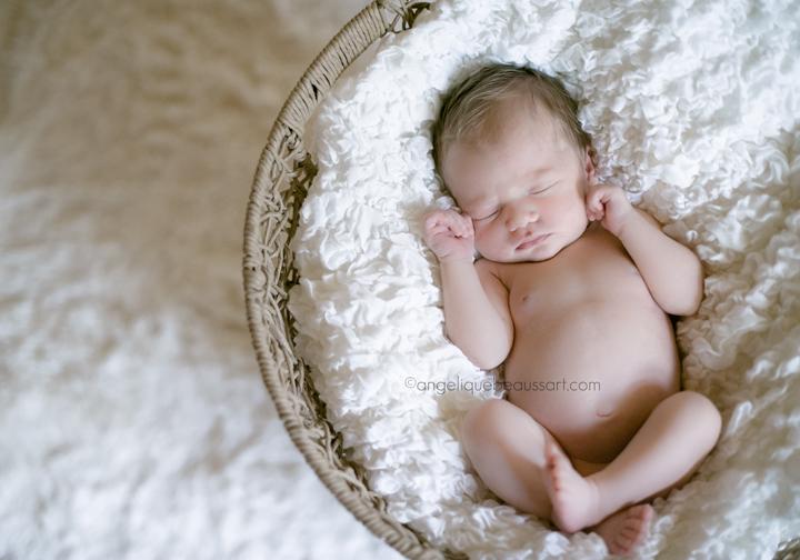 107 Modifier 2 Modifier copie Pourquoi choisir un photographe professionnel et spécialisé dans les portraits de nouveaux nés ?