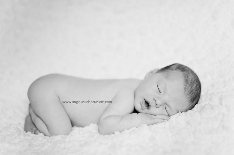 013 Séance naissance Mahélya   photographe bébé nord