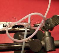 Scoubidou à 4 fils, Technique triangulé maille alternée