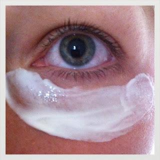 Je suis une fille cernée !