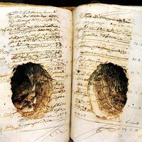 Volume grignoté par les souris.