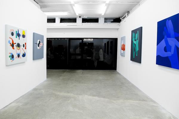 GEOFF MCFETRIDGE – AROUND US & BETWEEN US – LONDON – OPENING