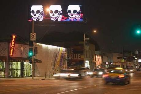 PANNEAUX LUMINEUX PIRATÉS PANNEAUX LUMINEUX PIRATÉS