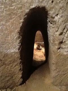 Des chambres pyramidales étrusques découvertes en Italie