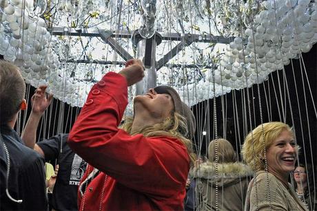 CLOUD, le nuage électrique de Caitlind R.C. Brown, en Alberta, Canada - Installation