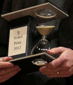 Le trophée remis au sein de l'université de Harvard, au Massachussetts.