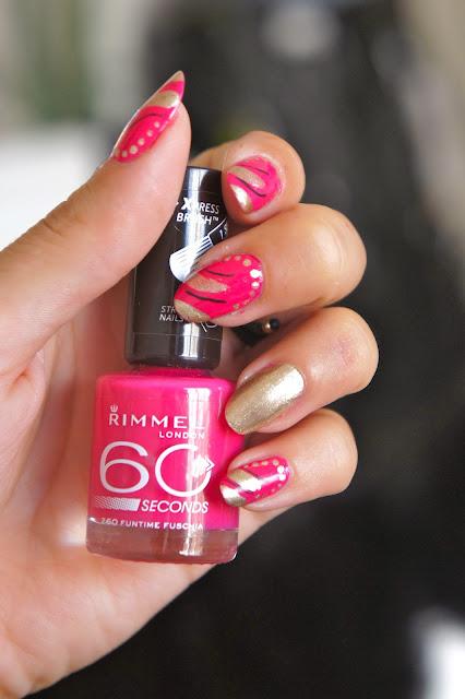 Avec 4 métros de retard, la JolieBox d'août...