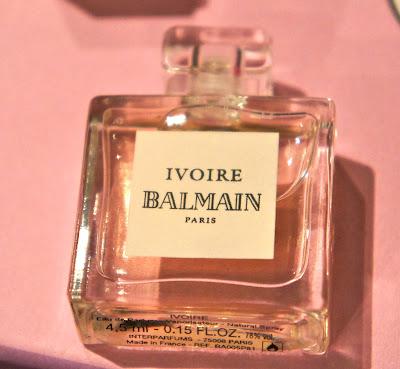 Avec 4 métros de retard, la JolieBox d'août...