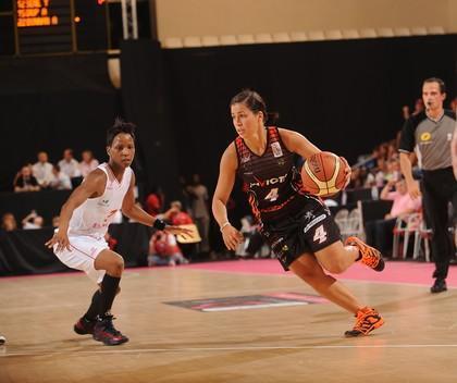 Amel-BOUDERRA--Charleville--vs.-Villeneuve_ffbb.jpg