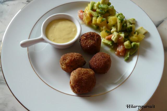 Boulettes de crevettes et salade crue / Shrimp balls and raw salad