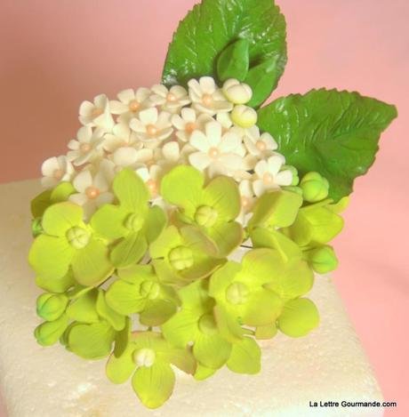 Petite composition florale en sucre