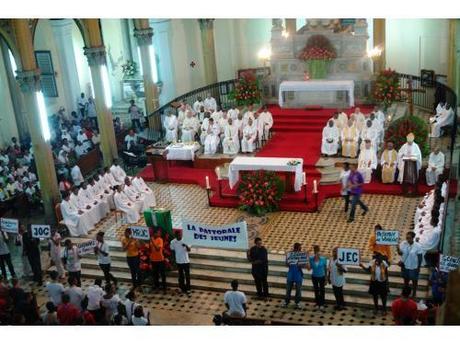 PRIONS POUR NOTRE EVEQUE !