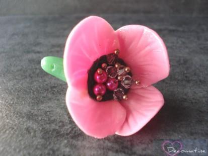 pendentif gros coquelicot rose en porcelaine froide