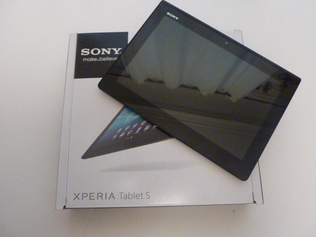 P1060901 [Arrivage] Des pirates, des tarés, des bastonneuses et un bijou