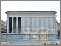 J'ai aimé voir le 25 septembre 2012 la maison carrée de Nîmes