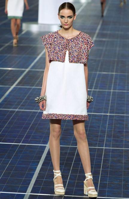Fashion Week: Chanel 2013, moderne chic , accessoires oversized
