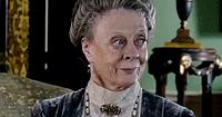 Tes revues sur Downton Abbey me font presque autant rire que les répliques de Violet, c'est dire.