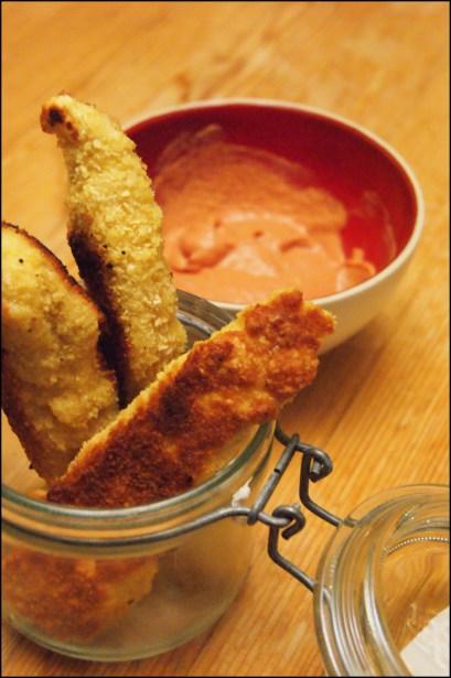 Aiguiellettes de poulet pané et leur petite sauce spicy