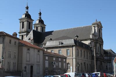 Coq et clocher : abbaye de Pont-à-Mousson (54)