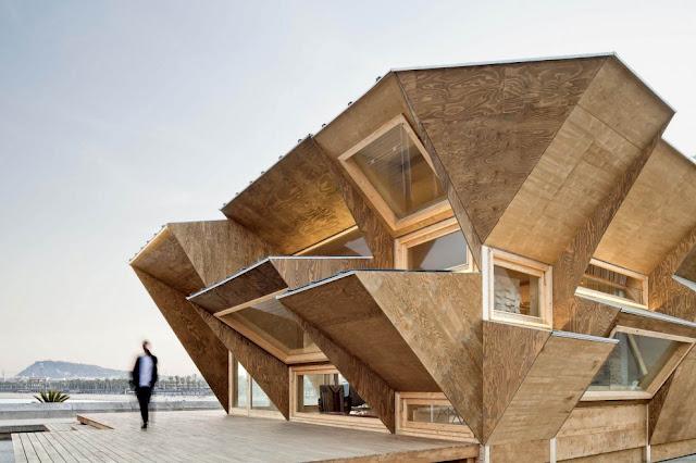 Le pavillon Endesa par le cabinet Iaac, à Barcelone, Espagne - Architecture et Solaire
