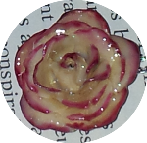 pendentif-rose-veritable-ile-aux-roses.png