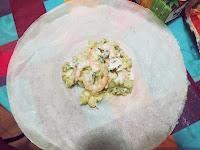 Aumônières aux crevettes, légumes et fromage bleu