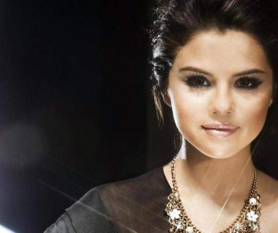 NRJ12: Selena Gomez en interview dans « Vous êtes en direct » ce soir