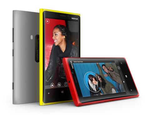 Pré-commande du Nokia Lumia 920, chez The Phone House (649.90 €)...