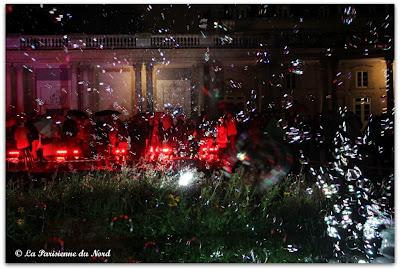 Un moment féerique dans la cour des Archives Nationales
