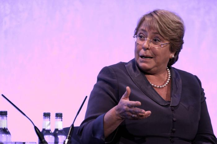 Michelle Bachelet n'a désormais plus de caillou dans sa chaussure... (photo DR Russell Watkins/Department for International Development sous licence Creative commons)
