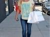 thumbs xray shopping 2 Photos : Britney fait du shopping à Hollywood   10/10/2012